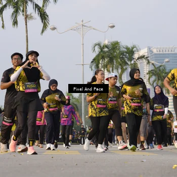 Runner Photo 6448054