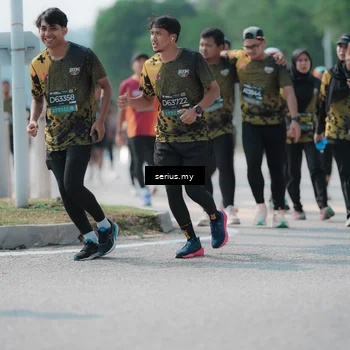 Runner Photo 6448061