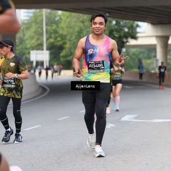 Runner Photo 6448072