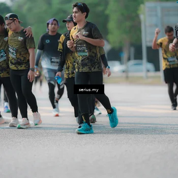 Runner Photo 6448080