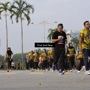 Runner Photo 6448092