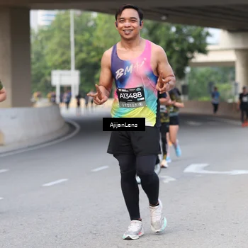 Runner Photo 6448103
