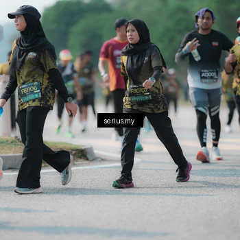 Runner Photo 6448110