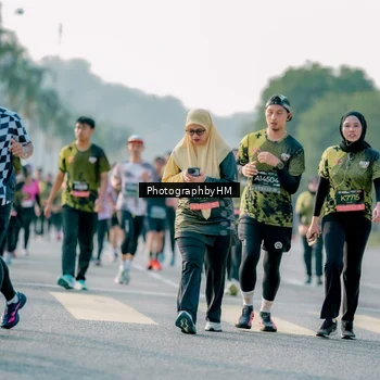 Runner Photo 6448128