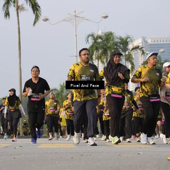 Runner Photo 6448129