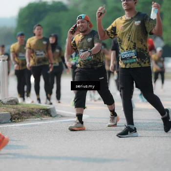 Runner Photo 6448154