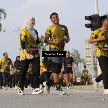 Runner Photo 6448165