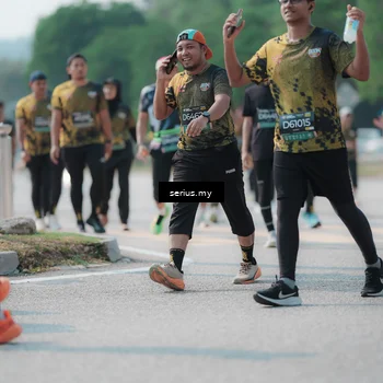 Runner Photo 6448172
