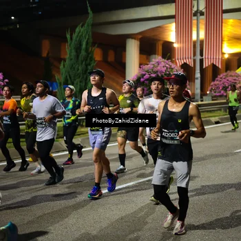 Runner Photo 6448175