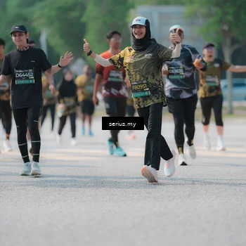Runner Photo 6448190