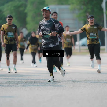 Runner Photo 6448222