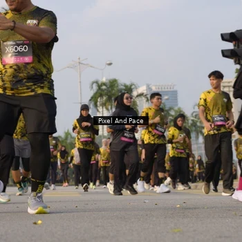 Runner Photo 6448243