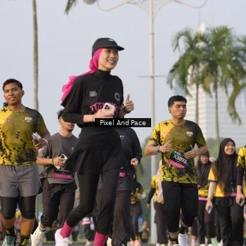 Runner Photo 6448246
