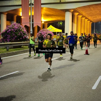 Runner Photo 6448272
