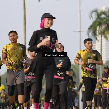 Runner Photo 6448273