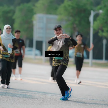 Runner Photo 6448277