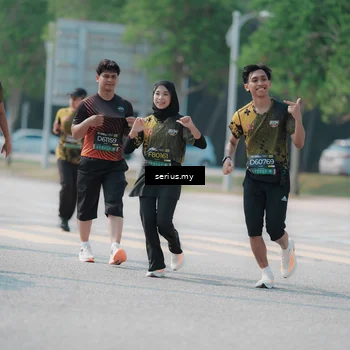 Runner Photo 6448326