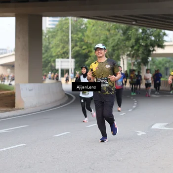 Runner Photo 6448328