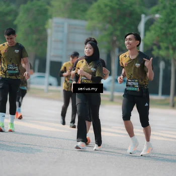 Runner Photo 6448329