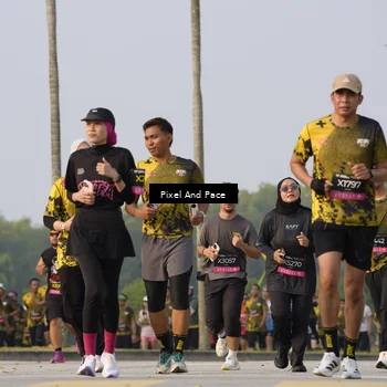 Runner Photo 6448337
