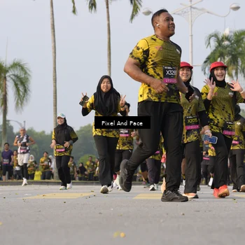 Runner Photo 6448342