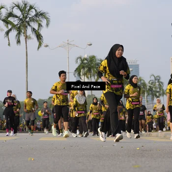 Runner Photo 6448344
