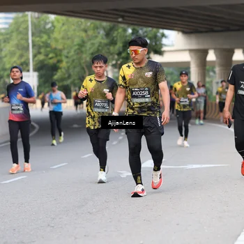 Runner Photo 6448367