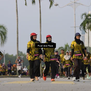 Runner Photo 6448372