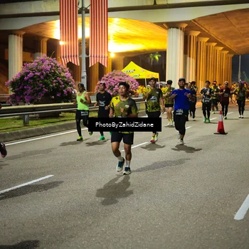 Runner Photo 6448373