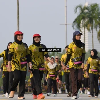 Runner Photo 6448387