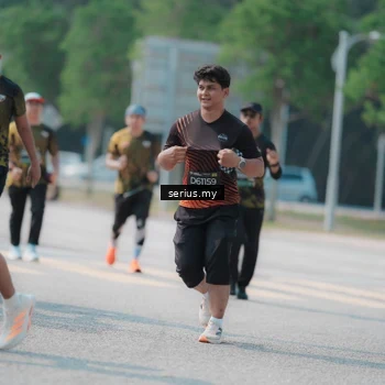Runner Photo 6448389