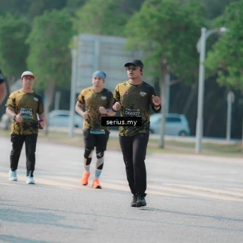 Runner Photo 6448391