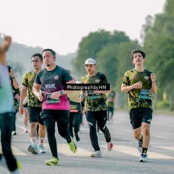 Runner Photo 6448397