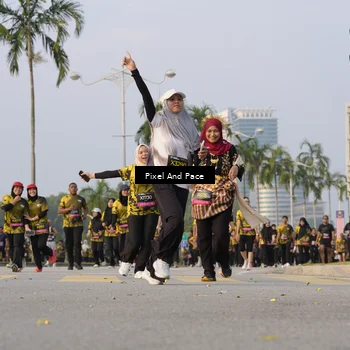 Runner Photo 6448453