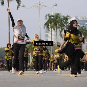 Runner Photo 6448464