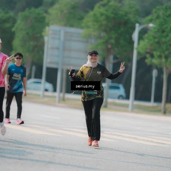 Runner Photo 6448475
