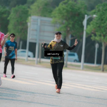 Runner Photo 6448476
