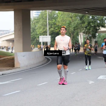 Runner Photo 6448480