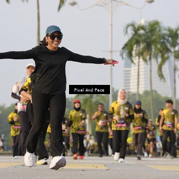 Runner Photo 6448500