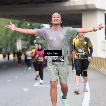 Runner Photo 6448539