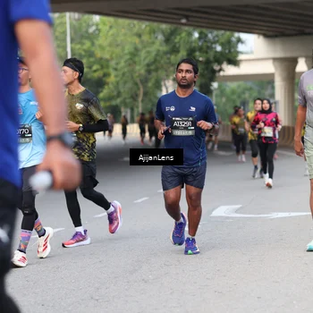 Runner Photo 6448540