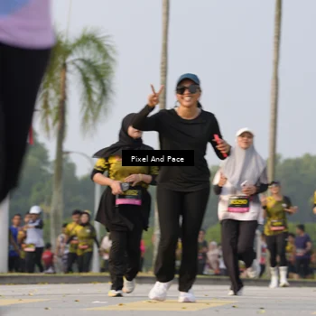Runner Photo 6448543