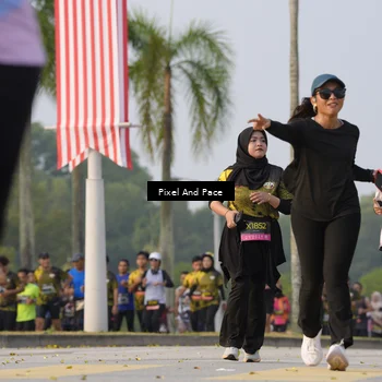 Runner Photo 6448557