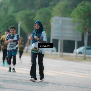 Runner Photo 6448575