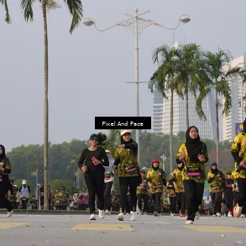 Runner Photo 6448579