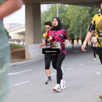 Runner Photo 6448586