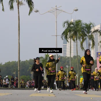 Runner Photo 6448590