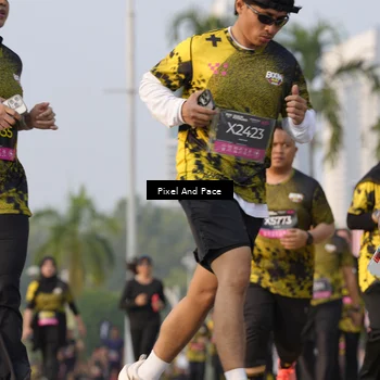 Runner Photo 6448615