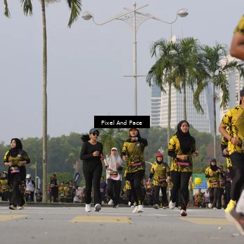 Runner Photo 6448619