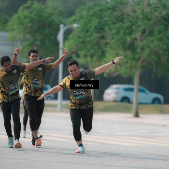 Runner Photo 6448629